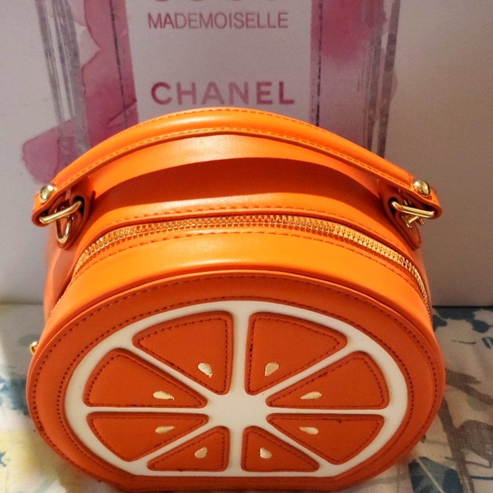 NOVELTY "ORANGE" Crossbody Bag (BNWT)